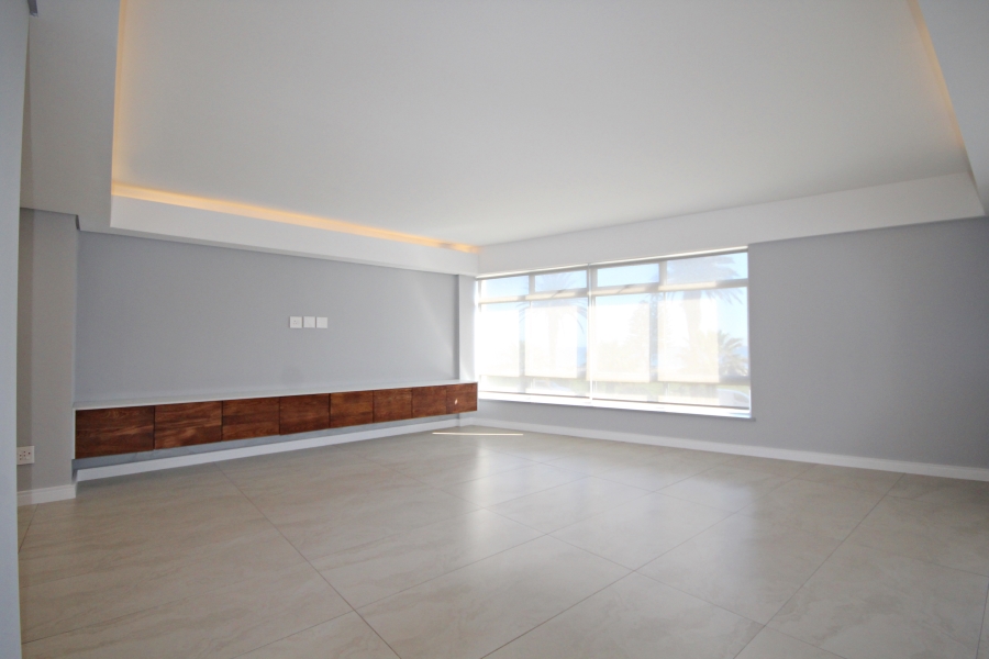 3 Bedroom Property for Sale in Three Anchor Bay Western Cape